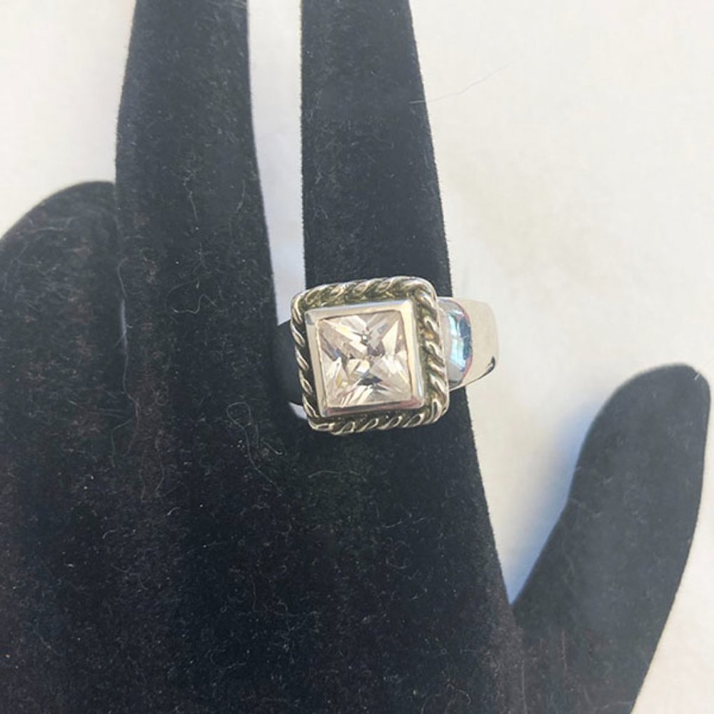 Silpada Retired Elizabeth Square Cubic Zirconia Sterling Ring Size 8